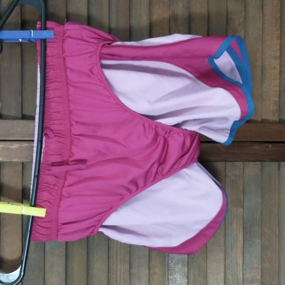 Nike Dri-Fit Shorts with Liner - Picture 8 of 8